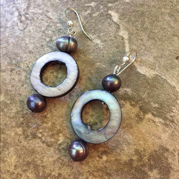 Gunmetal Gray Circle Earrings - Picture 1 of 4